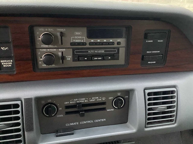 Chevrolet - 1992 - caprice - personenauto - afbeelding 10 van  19