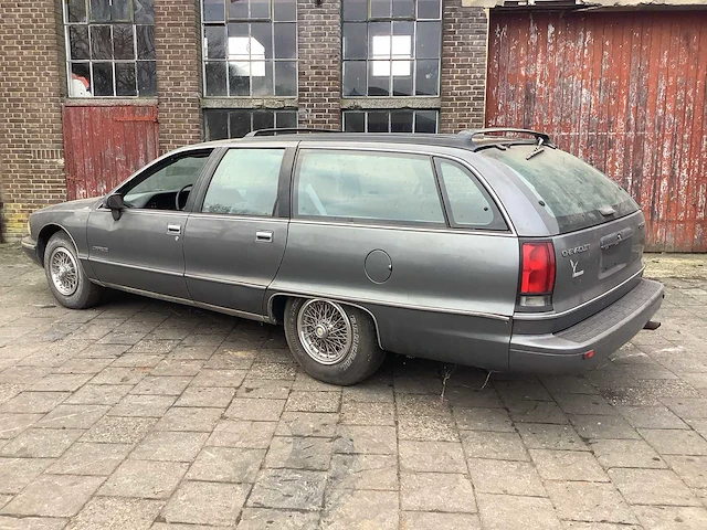 Chevrolet - 1992 - caprice - personenauto - afbeelding 14 van  19