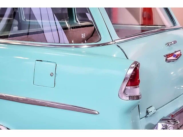 Chevrolet - bel air 4 door wagon 235ci i6 (blue flame) - 1955 - afbeelding 40 van  98