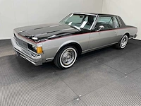 Chevrolet - caprice - 5.7 v8 - oldtimer - 1977 - afbeelding 1 van  27