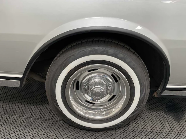 Chevrolet - caprice - 5.7 v8 - oldtimer - 1977 - afbeelding 17 van  27