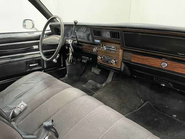 Chevrolet - caprice 5.7 v8 -oldtimer -1977 - afbeelding 5 van  27
