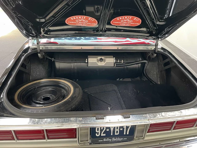 Chevrolet - caprice 5.7 v8 -oldtimer -1977 - afbeelding 10 van  27