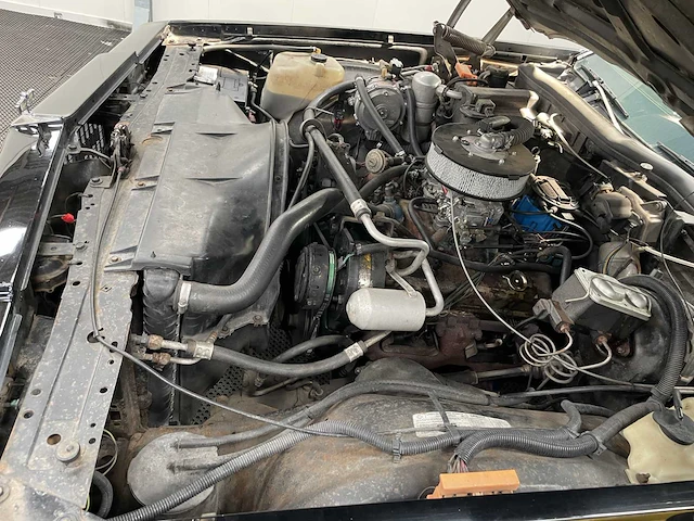 Chevrolet - caprice 5.7 v8 -oldtimer -1977 - afbeelding 14 van  27