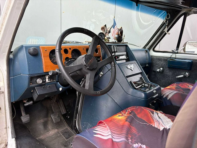 Chevrolet - chevy van 20 - camper - afbeelding 9 van  16
