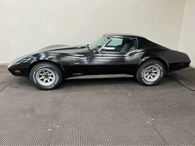 Chevrolet - corvette - c3 l82 - oldtimer - 1977 - afbeelding 3 van  33