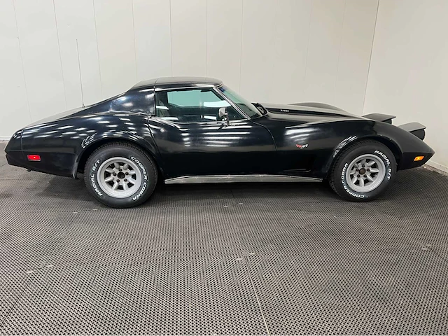 Chevrolet - corvette - c3 l82 - oldtimer - 1977 - afbeelding 7 van  33