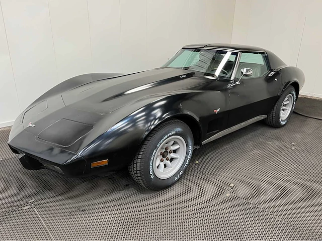 Chevrolet - corvette - c3 l82 - oldtimer - 1977 - afbeelding 1 van  34