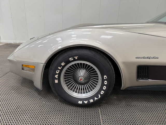 Chevrolet - corvette - crossfire - oldtimer - 1982 - afbeelding 33 van  44