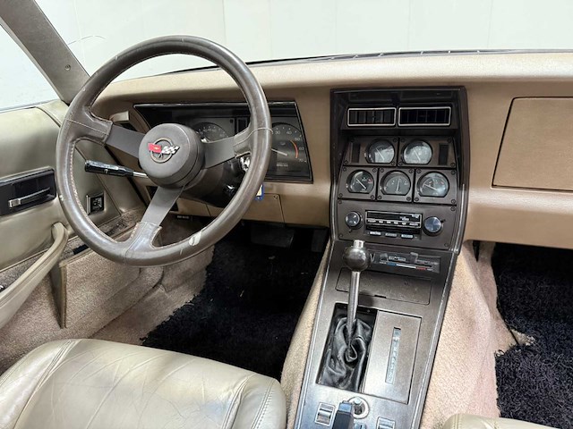 Chevrolet - corvette - crossfire - oldtimer - 1982 - afbeelding 19 van  44