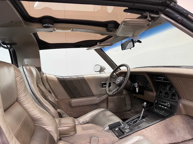 Chevrolet - corvette - crossfire - oldtimer - 1982 - afbeelding 22 van  44