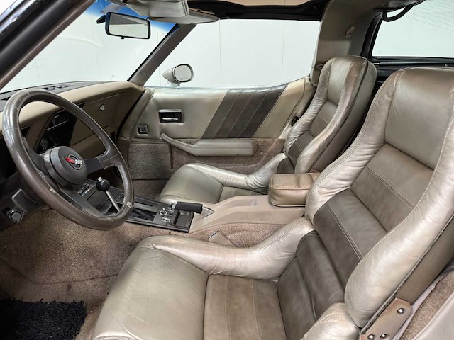 Chevrolet - corvette - crossfire - oldtimer - 1982 - afbeelding 26 van  44