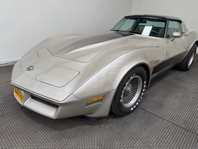 Chevrolet - corvette - crossfire - oldtimer - 1982 - afbeelding 40 van  44