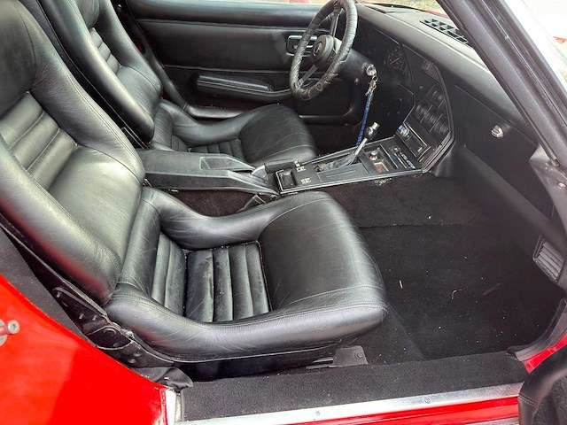 Chevrolet - corvette c3 - 5.7l 350 v8 - 1981 - afbeelding 14 van  28