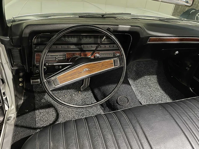 Chevrolet - impala - oldtimer - 1970 - afbeelding 21 van  47