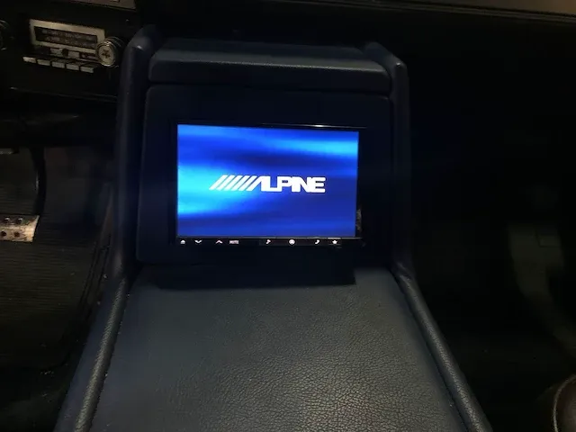 Chevrolet - suburban - personenauto - afbeelding 4 van  13