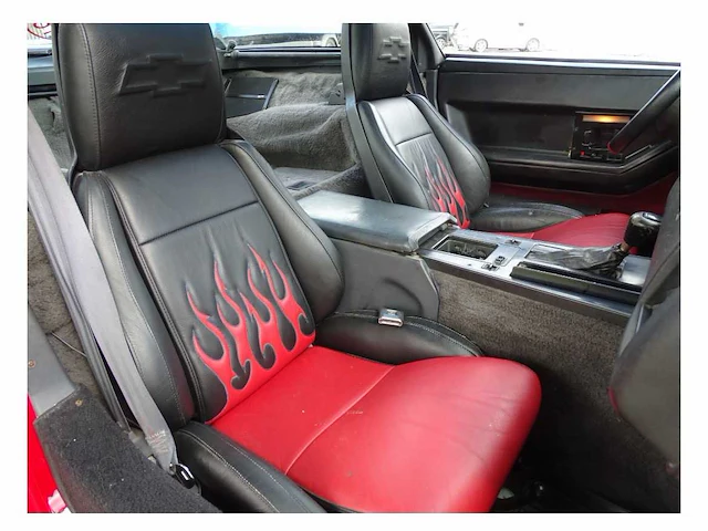 Chevrolet 1984 corvette c4 custom personenauto - afbeelding 11 van  16