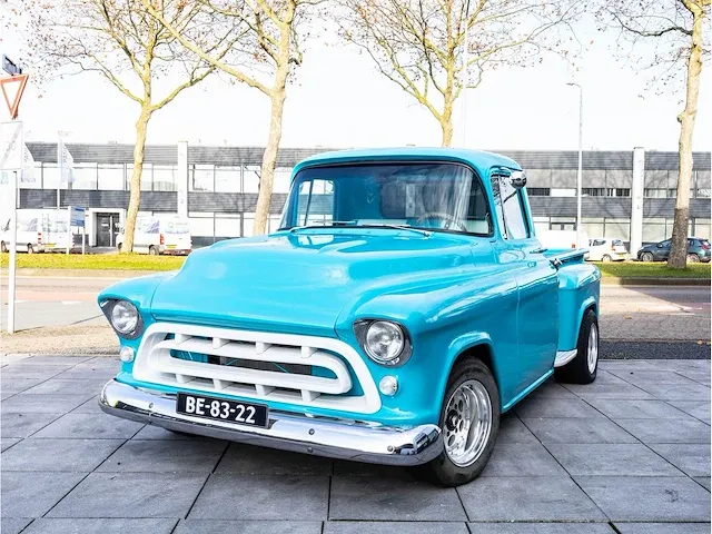 Chevrolet 3100 pick up truck automaat 1957 volledig gerestaureerd oldtimer, be-83-22 - afbeelding 1 van  43