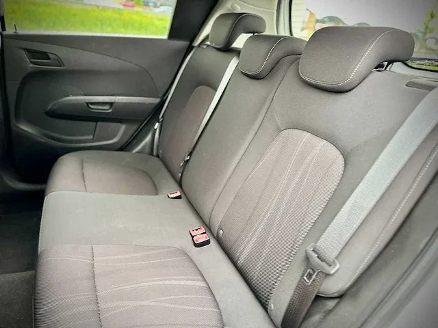 Chevrolet aveo 1.2 lt, 84-svs-3 - afbeelding 2 van  17