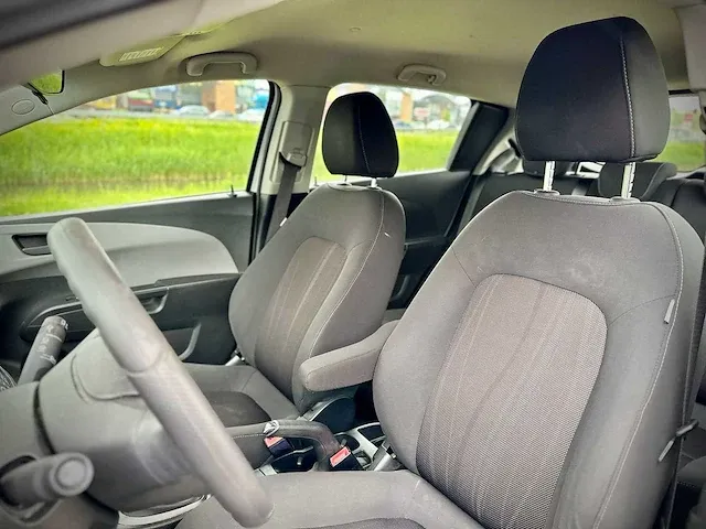Chevrolet aveo 1.2 lt, 84-svs-3 - afbeelding 16 van  17