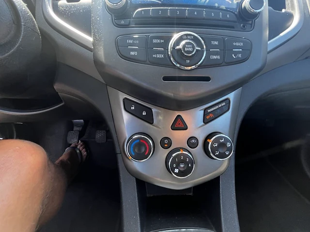 Chevrolet aveo 1.2i lt 86, 2013 - afbeelding 2 van  27