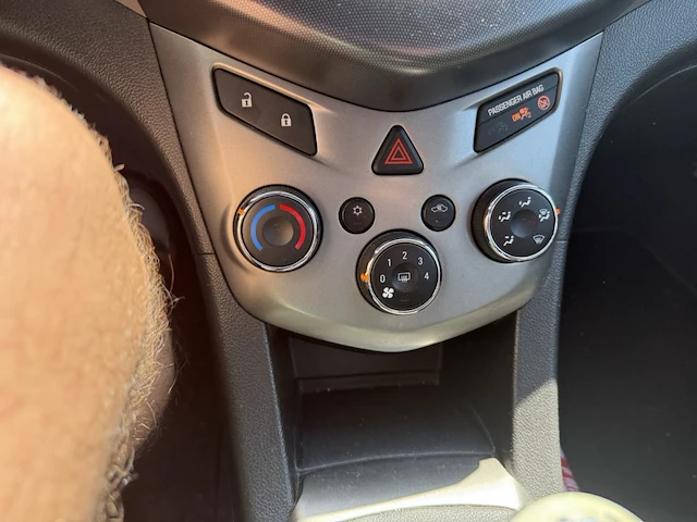 Chevrolet aveo,2013 - afbeelding 5 van  27
