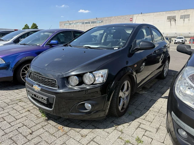 Chevrolet aveo,2013 - afbeelding 1 van  27