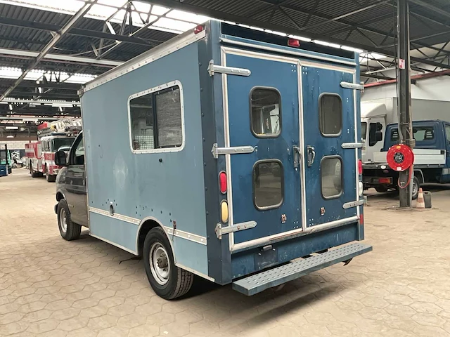 Chevrolet bus 2500 bedrijfswagen - afbeelding 11 van  16