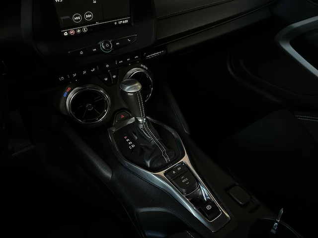 Chevrolet camaro 1lt 2.0l l4 f dohc 16v 275pk 2019 - afbeelding 25 van  37
