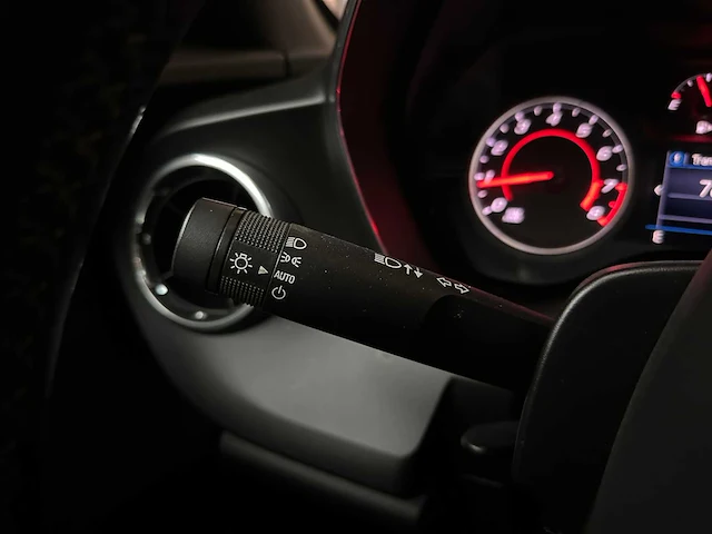 Chevrolet camaro 2.0 275pk 2019 - afbeelding 16 van  40