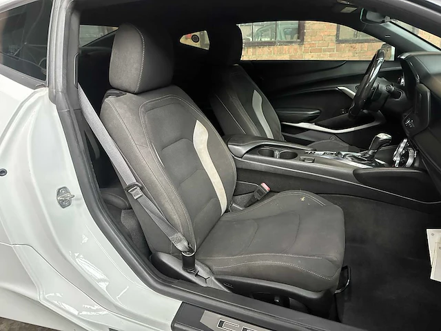 Chevrolet camaro 2.0 275pk 2019 - afbeelding 31 van  40