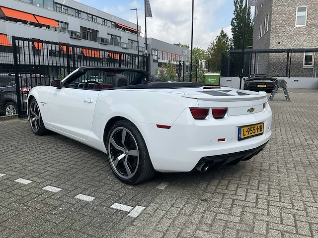 Chevrolet camaro cabriolet 6.2 automaat 2011, l-955-hb - afbeelding 2 van  28