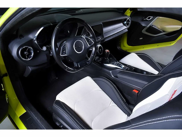 Chevrolet camaro lt1 coupe 6,2l v8 - 2021 - afbeelding 99 van  113