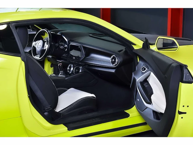 Chevrolet camaro lt1 coupe 6,2l v8 - 2021 - afbeelding 104 van  113