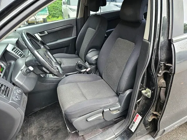 Chevrolet captiva 2.4i style 2wd 72-tv-jk - afbeelding 2 van  26