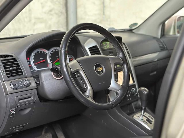 Chevrolet captiva 3.2i executive 230pk 2007, 93-xd-sl - afbeelding 9 van  41