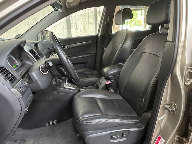Chevrolet captiva 3.2i executive 230pk 2007, 93-xd-sl - afbeelding 25 van  41