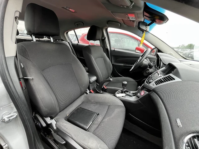 Chevrolet cruze,2012 - afbeelding 15 van  33
