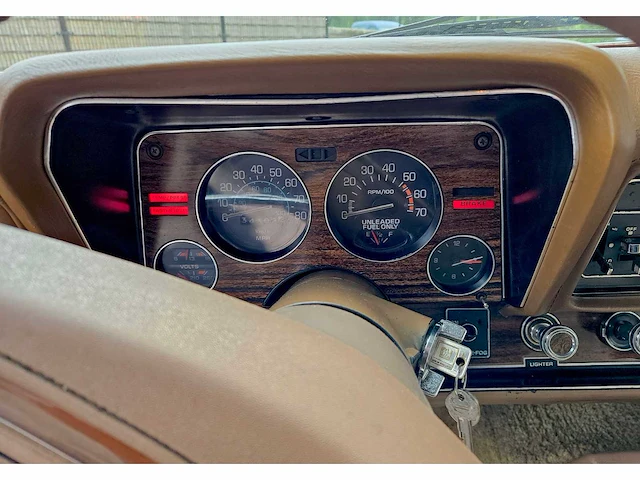Chevrolet monza 2+2 140, 81-yd-95 - afbeelding 29 van  42