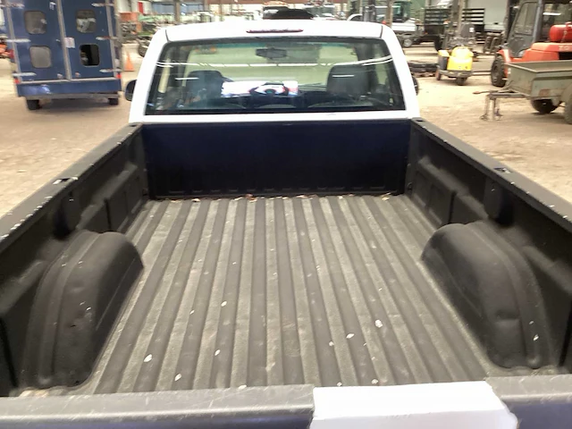 Chevrolet pick-up 2500hd personenauto - afbeelding 12 van  14