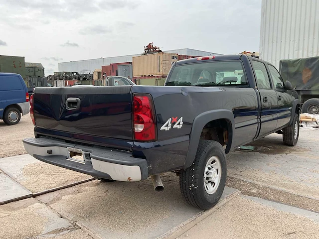 Chevrolet pick-up 3500 personenauto - afbeelding 12 van  16