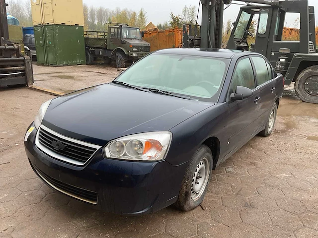 Chevrolet sedan malibu ls personenauto - afbeelding 1 van  14