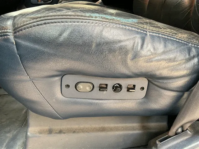 Chevrolet suburban 1996 - afbeelding 17 van  51