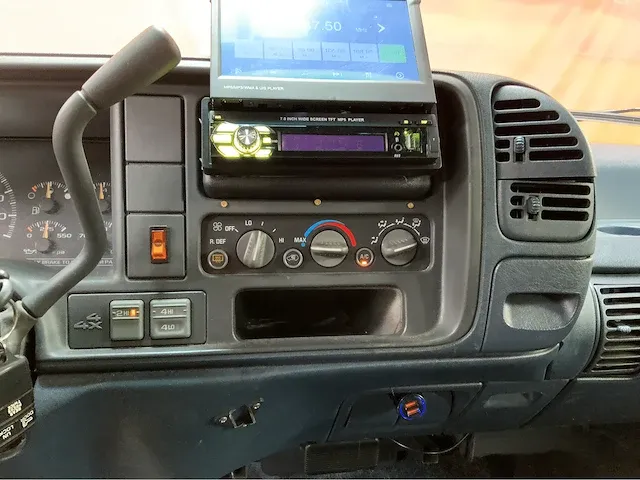 Chevrolet suburban 1996 - afbeelding 22 van  51