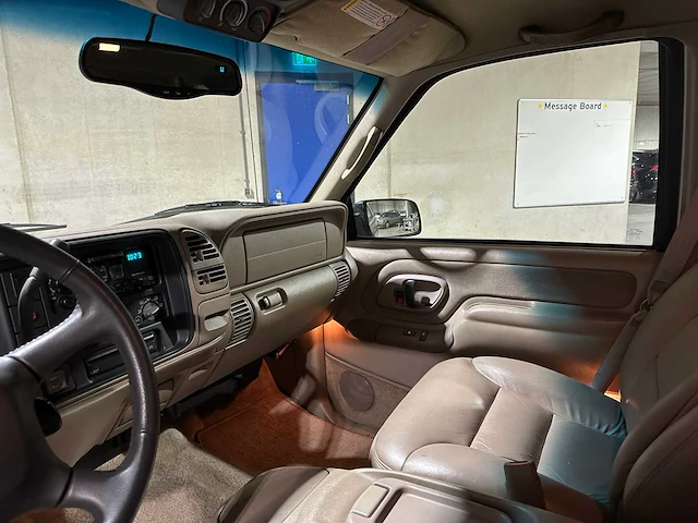 Chevrolet suburban 1999, 95-jx-nt - afbeelding 10 van  40