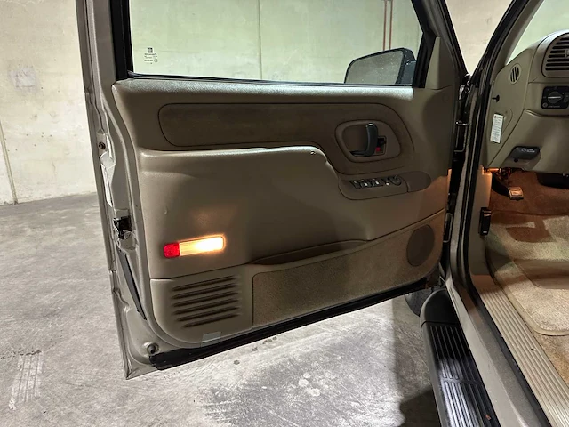 Chevrolet suburban 1999, 95-jx-nt - afbeelding 18 van  40