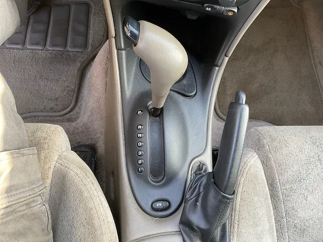 Chevrolet usa - alero - 3.4 v6 sc - personenauto - afbeelding 13 van  29