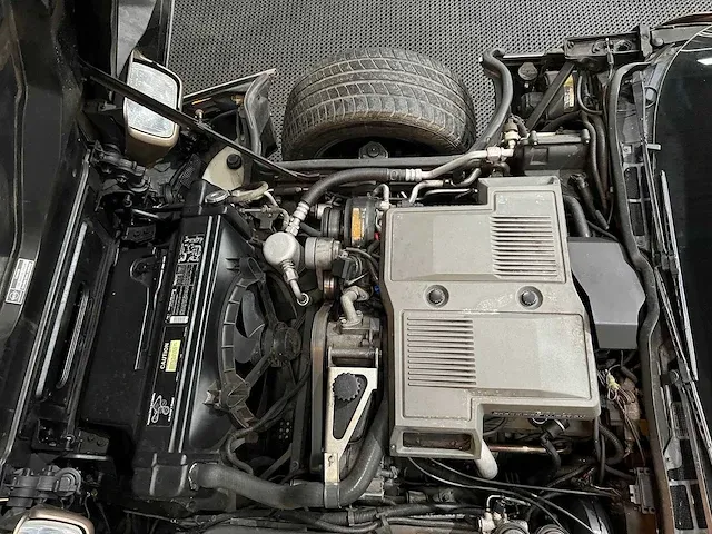 Chevrolet usa - corvette - 5.7 coupé inj. - 1984 - oldtimer - afbeelding 10 van  26
