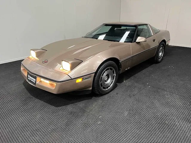 Chevrolet usa - corvette - 5.7 coupé inj. - 1984 - oldtimer - afbeelding 1 van  26
