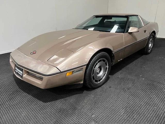 Chevrolet usa - corvette - 5.7 coupé inj. - 1984 - oldtimer - afbeelding 12 van  26